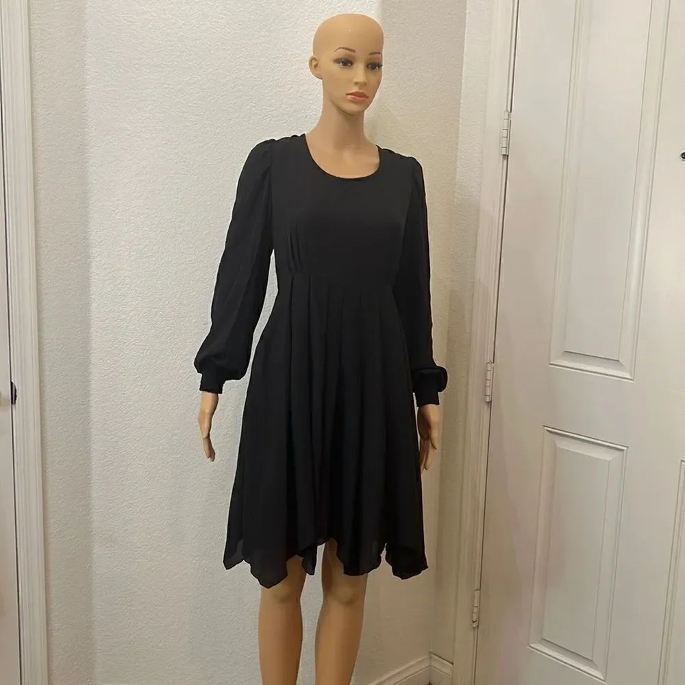 She Show Womans Black Dress Scoop Neck Pleated Long Sleeve Size Medium Midi Tie